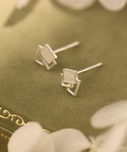 Tory Classic Pearl Earrings-M031912