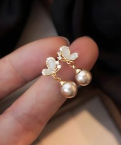 Silver Letter Stud Earrings-M012002