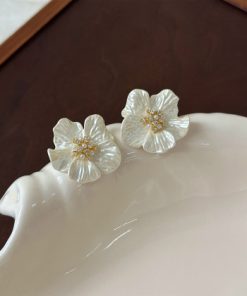 Pearl Inlaid Rhinestone Earrings