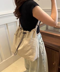 Montaigne Handbag-M060833